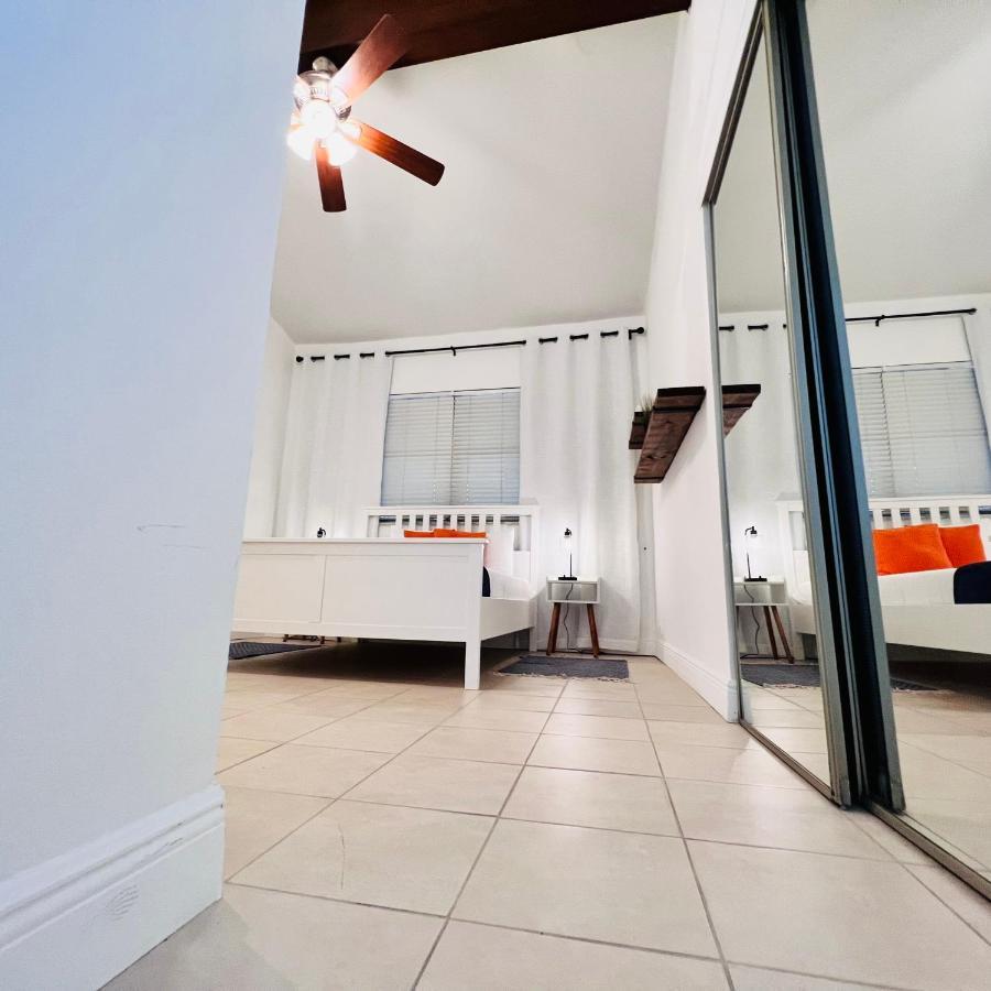 Coco Bay Vacation Condos 포트 로더데일 외부 사진